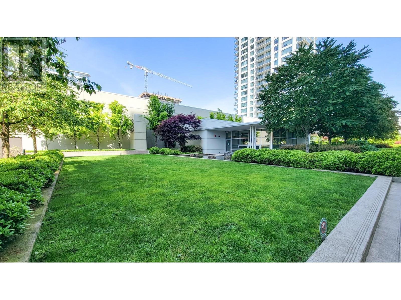 2808 570 Emerson Street, Coquitlam, British Columbia  V3J 0G3 - Photo 2 - R3022913