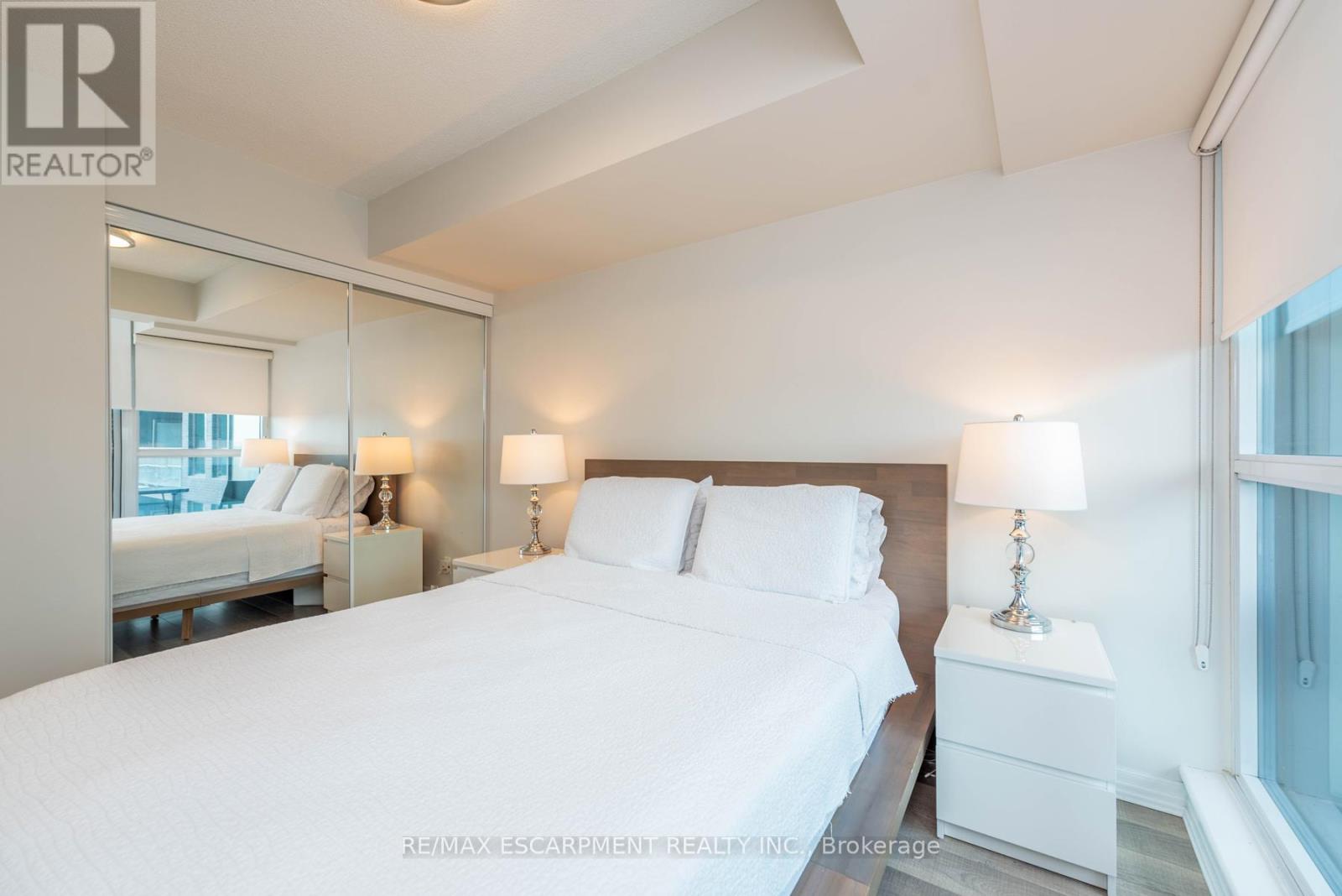802 - 80 Esther Lorrie Drive, Toronto, Ontario  M9W 0C6 - Photo 20 - W12261380