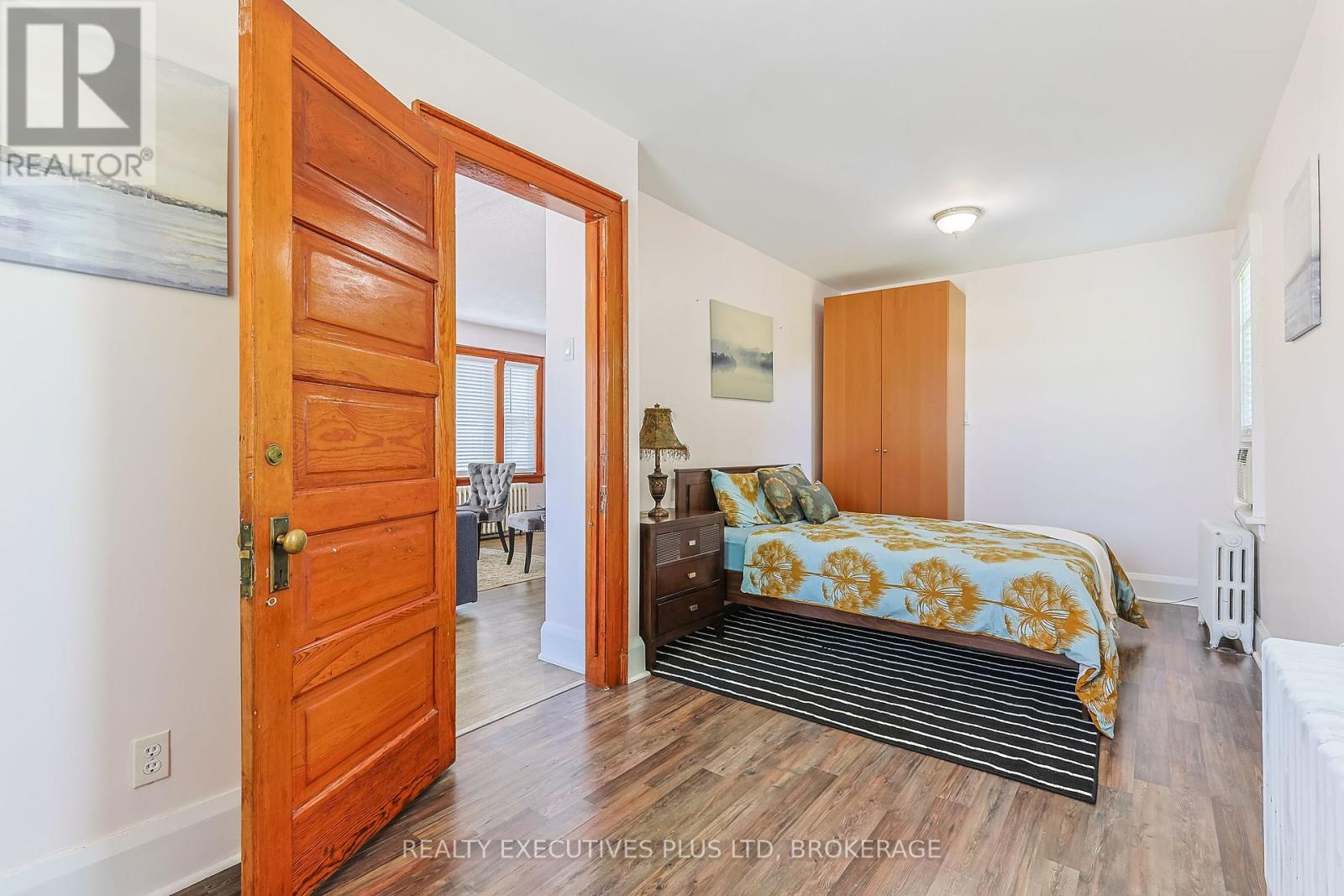 5352 Stamford Street, Niagara Falls, Ontario  L2E 1N3 - Photo 12 - X12261384