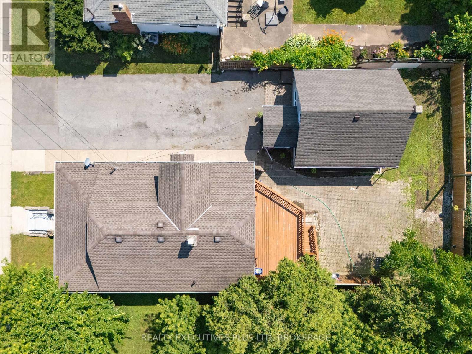 5352 Stamford Street, Niagara Falls, Ontario  L2E 1N3 - Photo 7 - X12261384