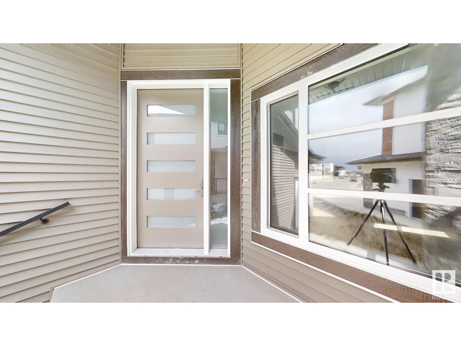 Property at 1707 18 ST NW image 3
