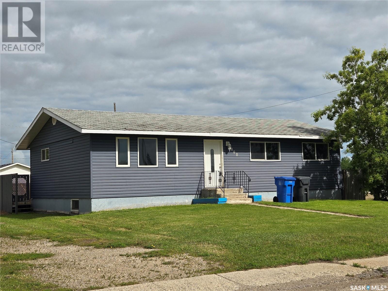 400 Sullivan STREET, stoughton, Saskatchewan