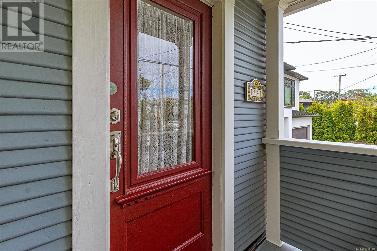 Property at 1441 Edgeware Rd image 1