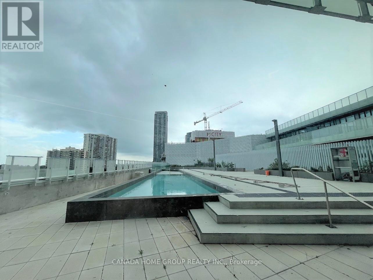 5905 - 3900 Confederation Parkway, Mississauga, Ontario  L5B 0M3 - Photo 13 - W12261413