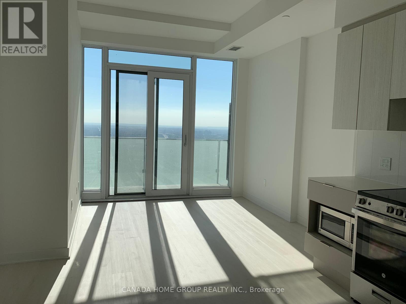 5905 - 3900 Confederation Parkway, Mississauga, Ontario  L5B 0M3 - Photo 16 - W12261413