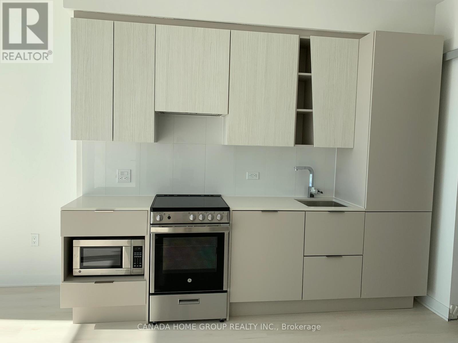 5905 - 3900 Confederation Parkway, Mississauga, Ontario  L5B 0M3 - Photo 19 - W12261413