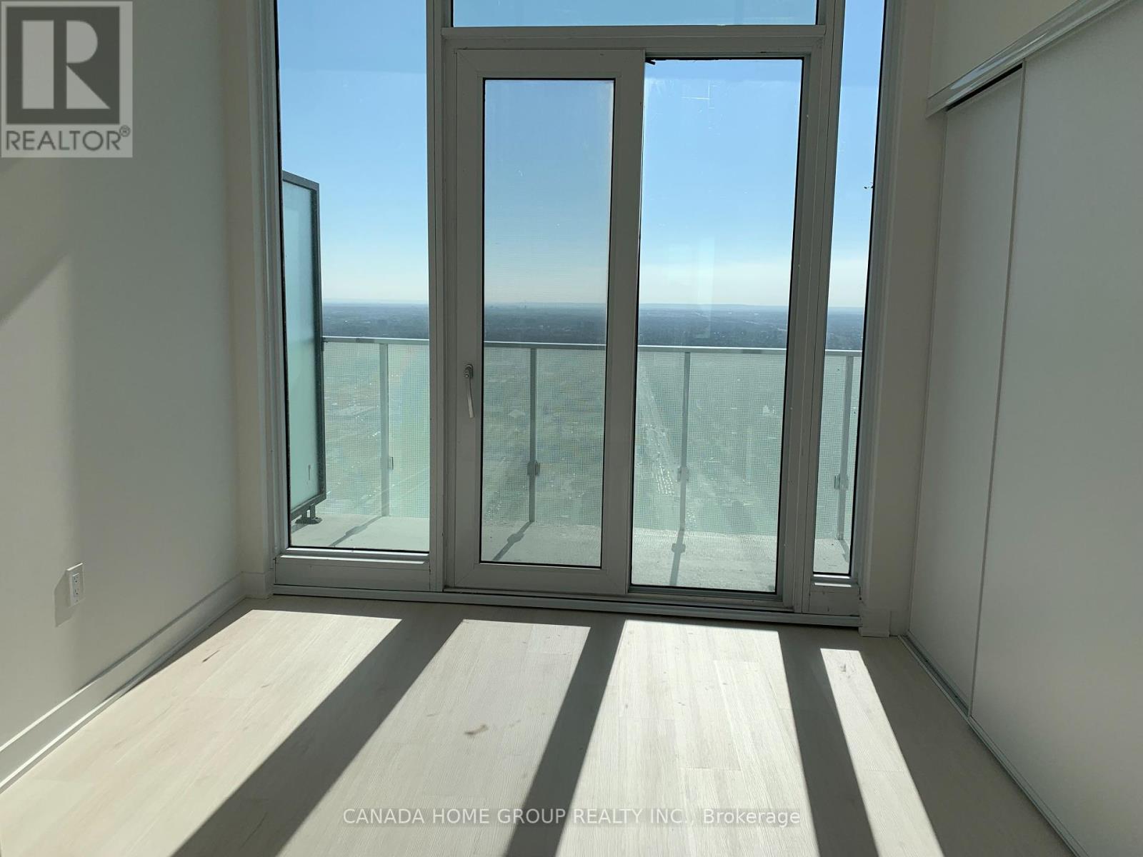 5905 - 3900 Confederation Parkway, Mississauga, Ontario  L5B 0M3 - Photo 22 - W12261413