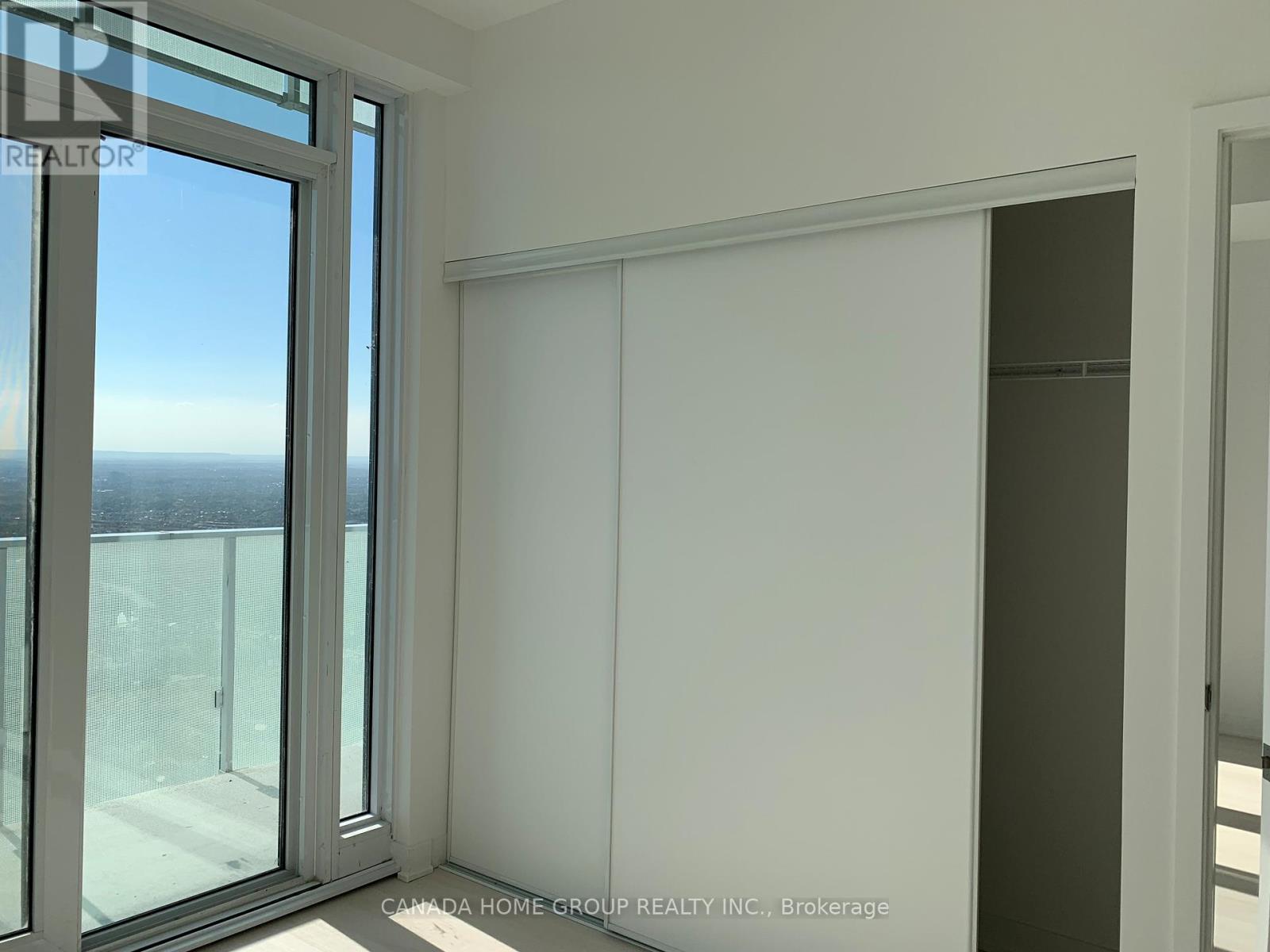 5905 - 3900 Confederation Parkway, Mississauga, Ontario  L5B 0M3 - Photo 23 - W12261413