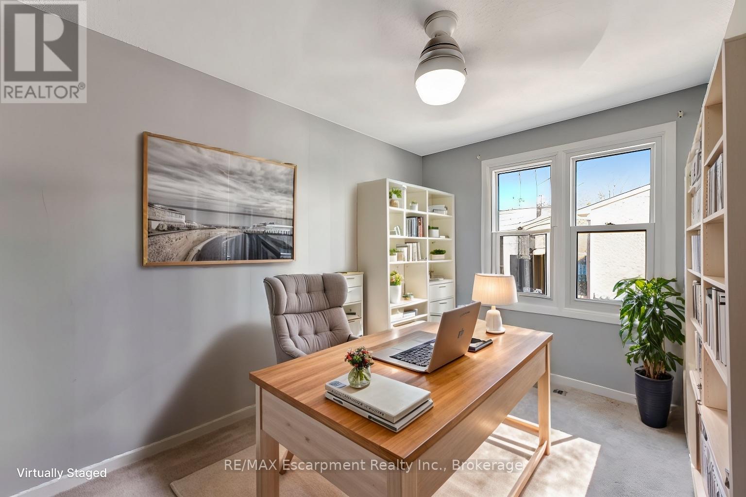 15 - 165 Green Valley Drive, Kitchener, Ontario  N2P 1K3 - Photo 13 - X12261442