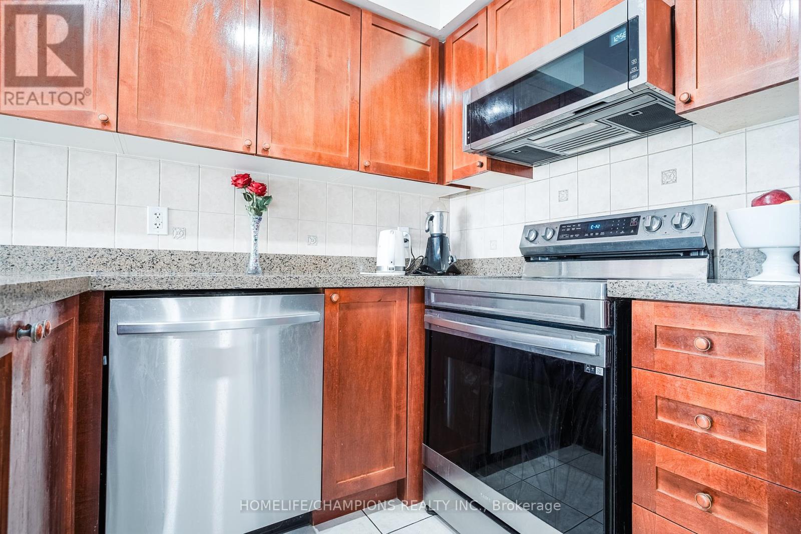 86 Carpendale Crescent E, Ajax, Ontario  L1Z 2B3 - Photo 18 - E12261440