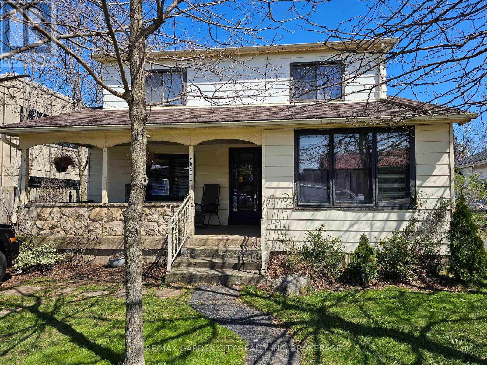 Property at 4409 ONTARIO STREET image 1