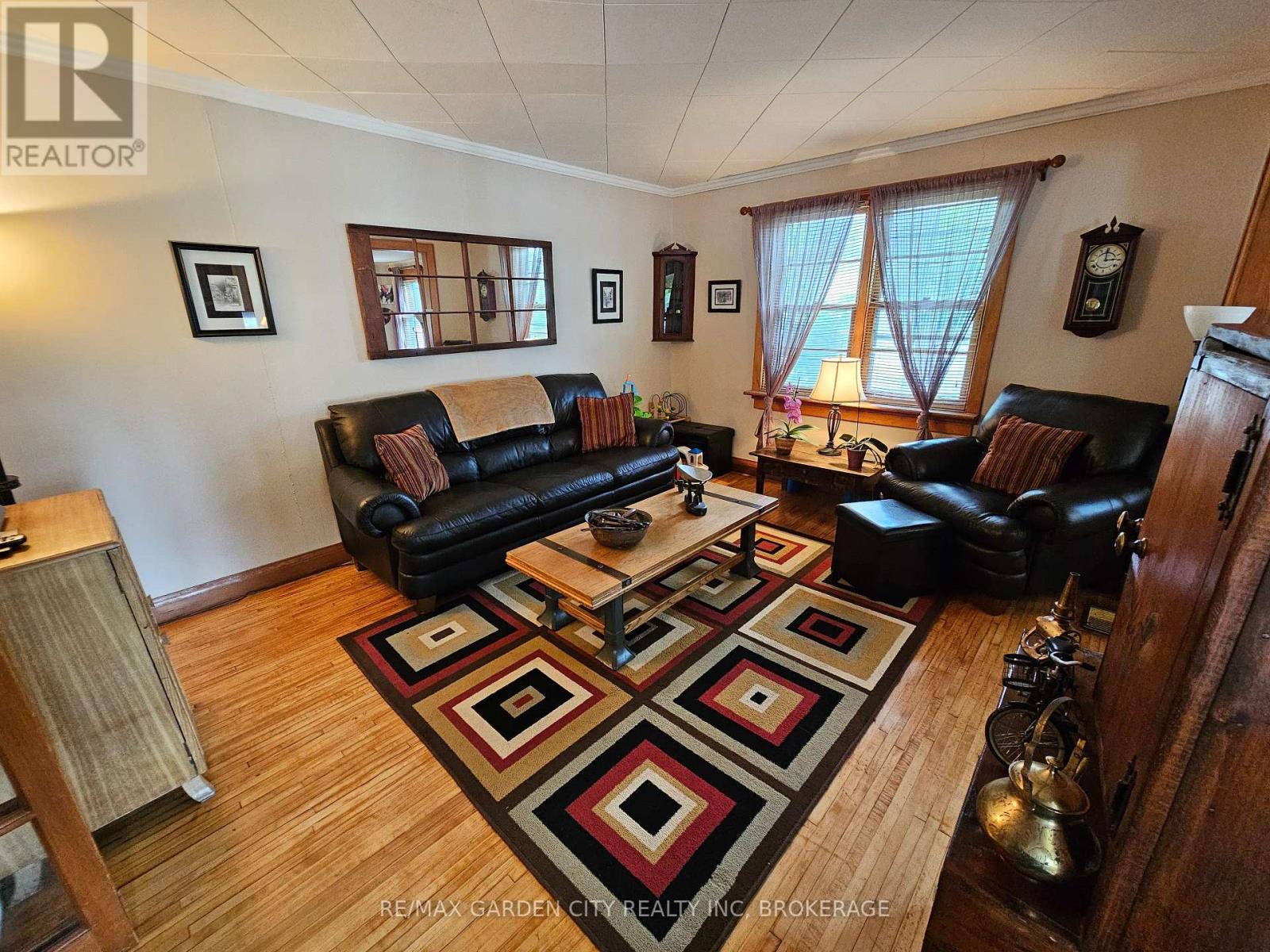 Property at 4409 ONTARIO STREET image 5