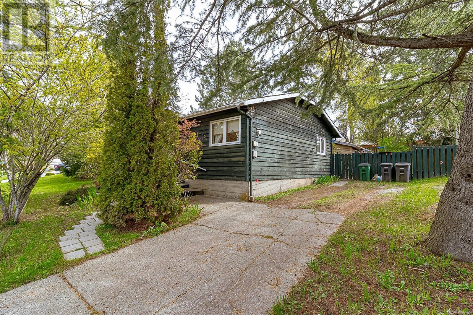 Property at 4263 Dieppe Rd image 5