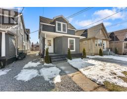 UPPER - 30 DIVISION STREET, St. Catharines, Ontario