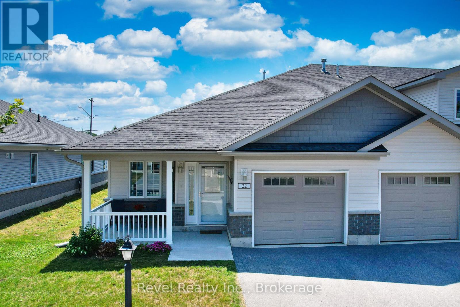 Property at 22 IVY CRESCENT image 1