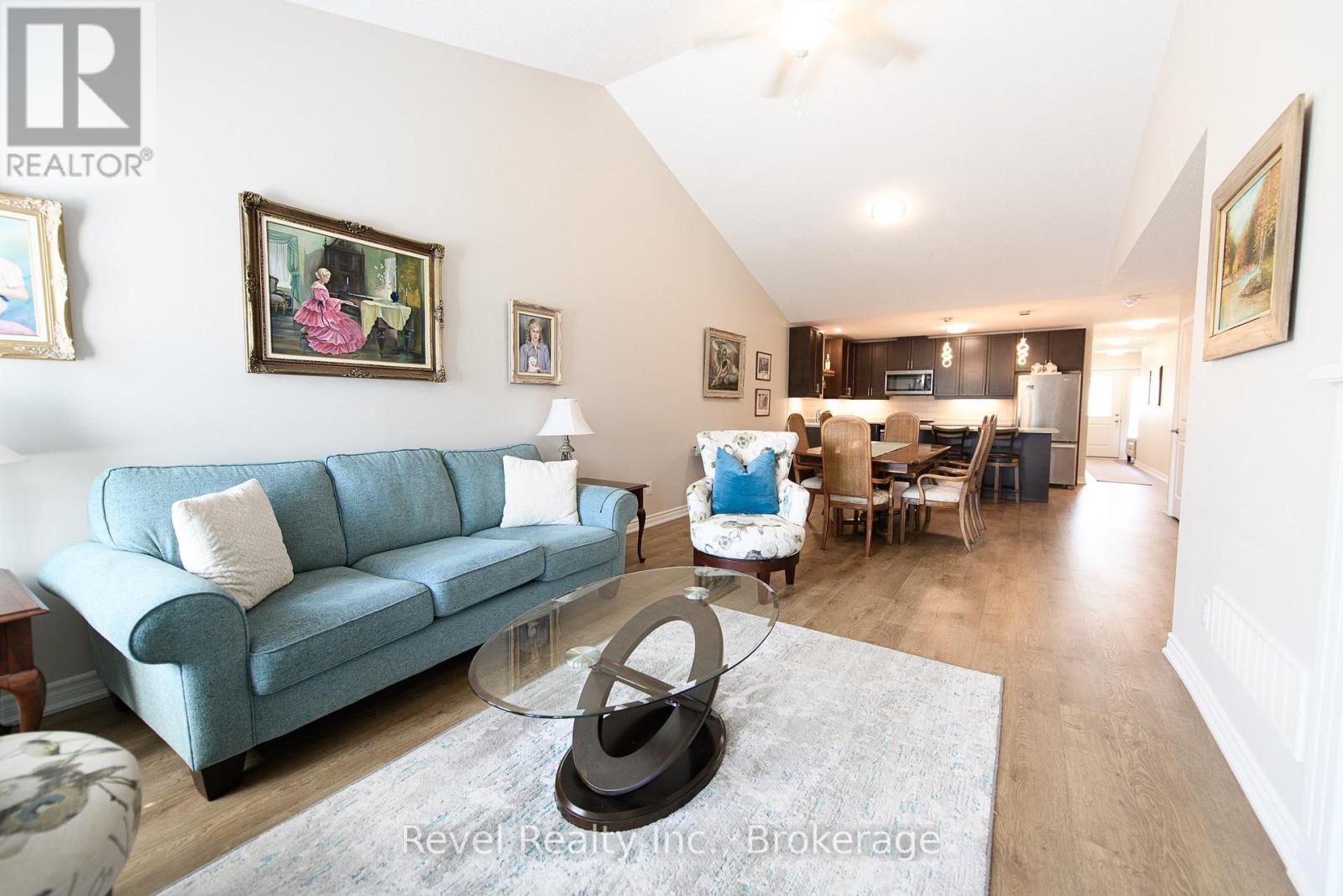 22 Ivy Crescent, Wasaga Beach, Ontario  L9Z 0H8 - Photo 7 - S12261504