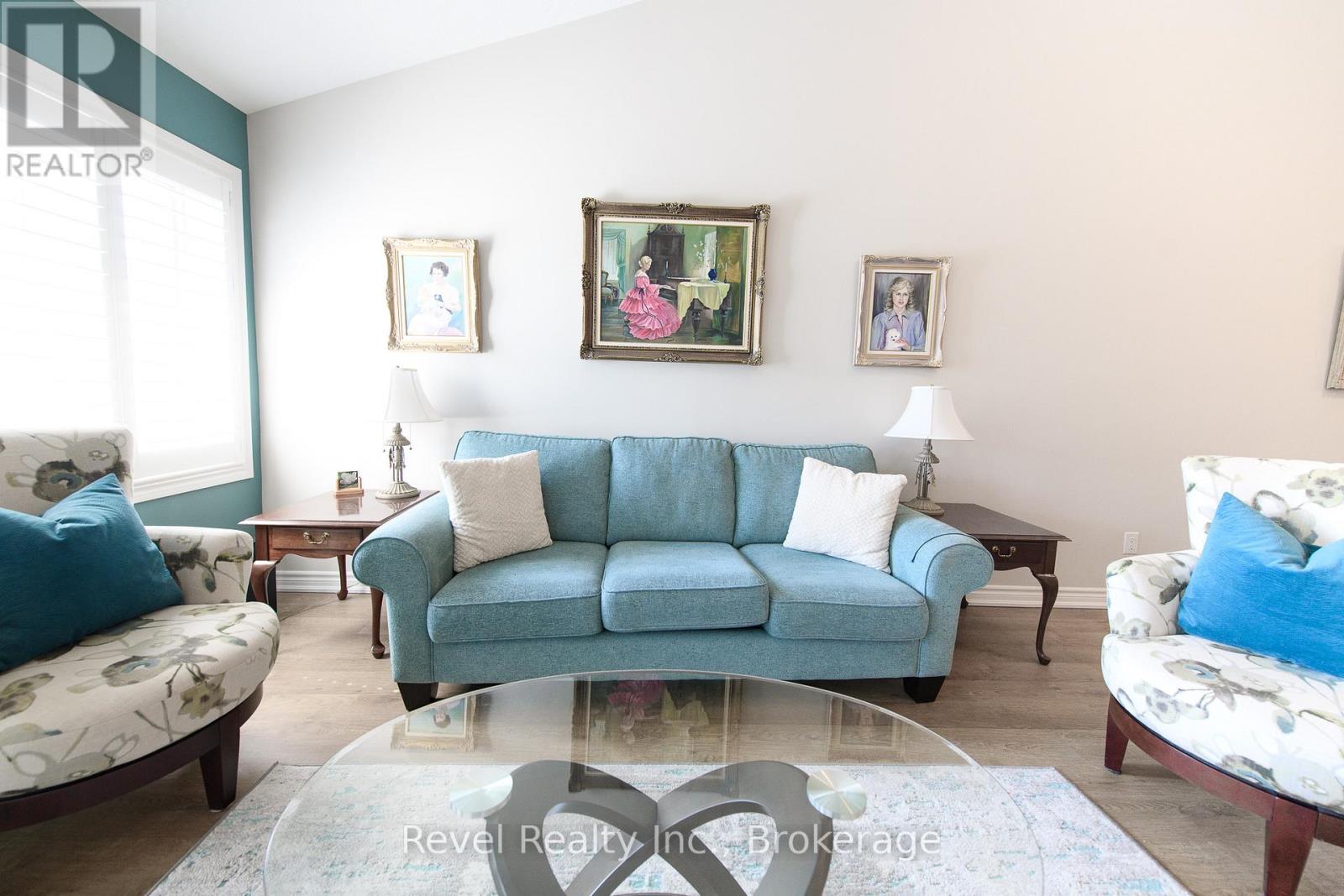 22 Ivy Crescent, Wasaga Beach, Ontario  L9Z 0H8 - Photo 8 - S12261504