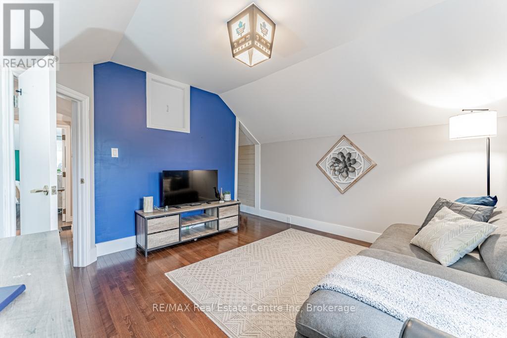 14 Riverside Drive W, Woolwich, Ontario  N3B 1R1 - Photo 29 - X12261500