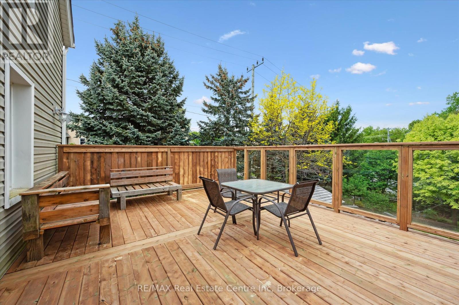 Property at 14 RIVERSIDE DRIVE W image 5