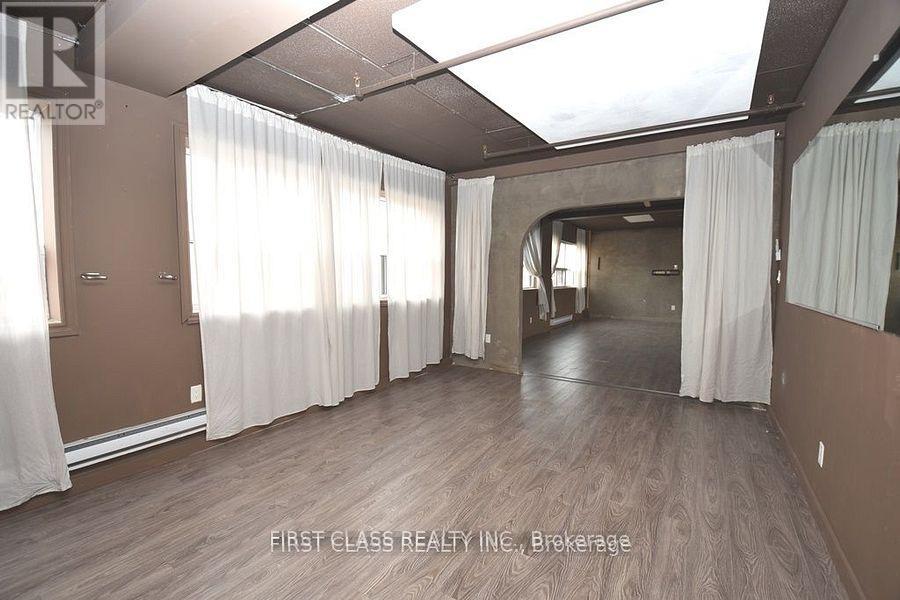 201 - 3 Carlaw Avenue, Toronto, Ontario  M4M 2R6 - Photo 10 - E12261460