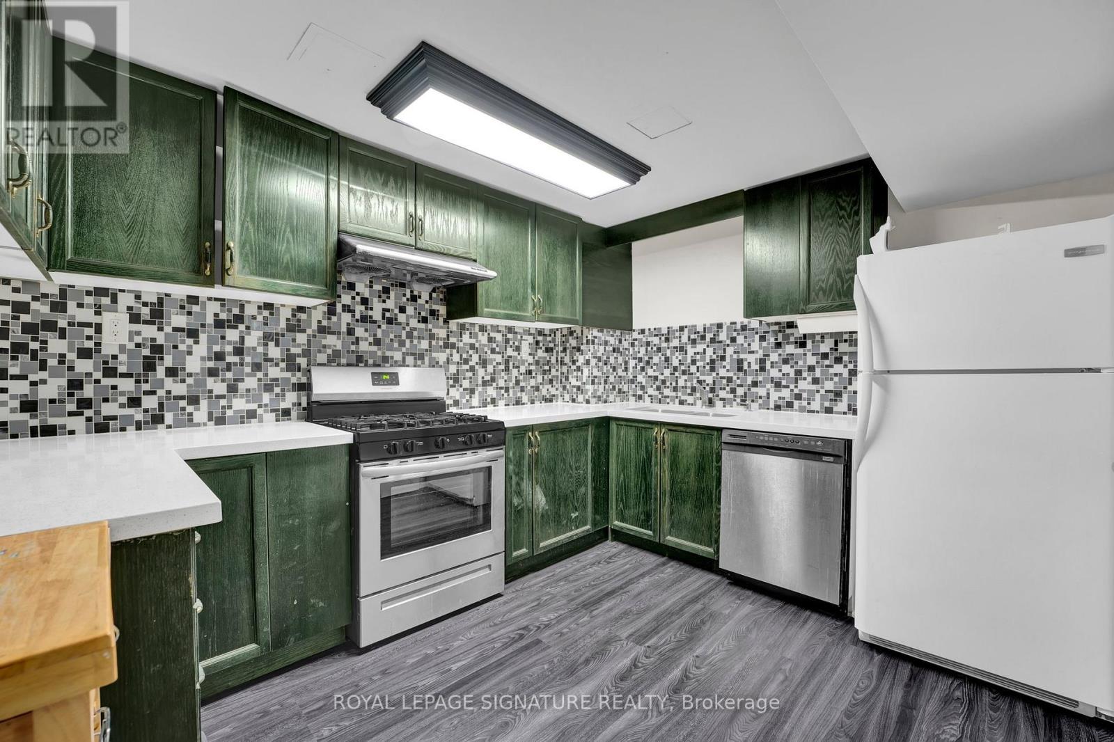 4502 Violet Road, Mississauga, Ontario  L5V 1J9 - Photo 18 - W12261520