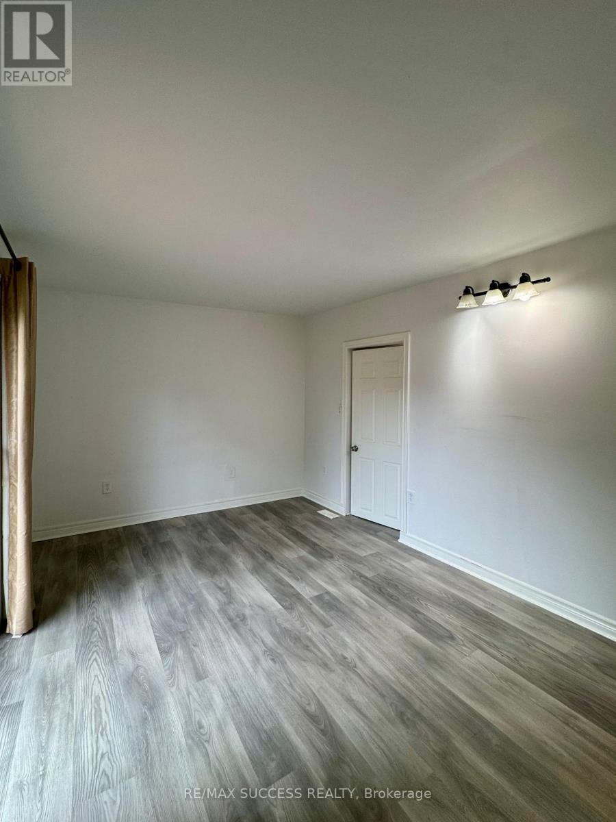 78 Currie Street, St. Catharines, Ontario  L2M 5N1 - Photo 14 - X12261511