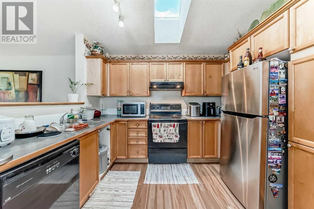 Property at 48 Bridleridge Road SW image 4