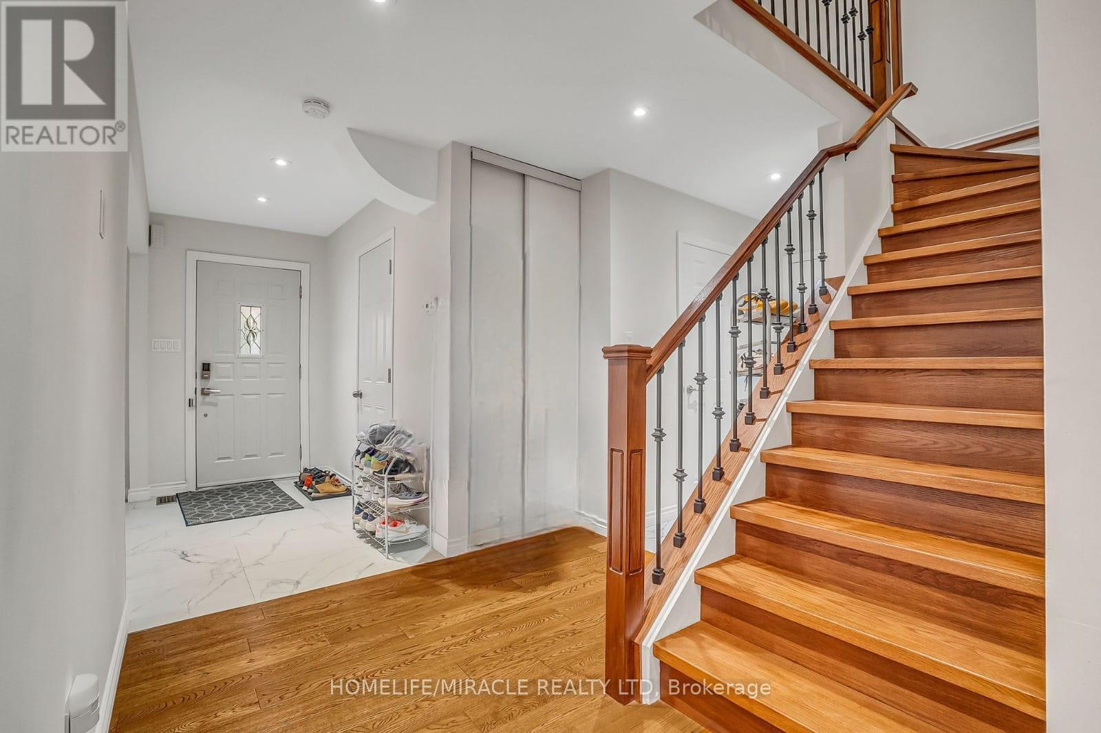 102 Micmac Crescent, Toronto (Pleasant View), Ontario  M2H 2K2 - Photo 15 - C12261538