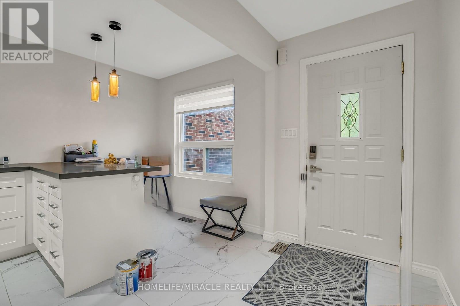 102 Micmac Crescent, Toronto (Pleasant View), Ontario  M2H 2K2 - Photo 16 - C12261538