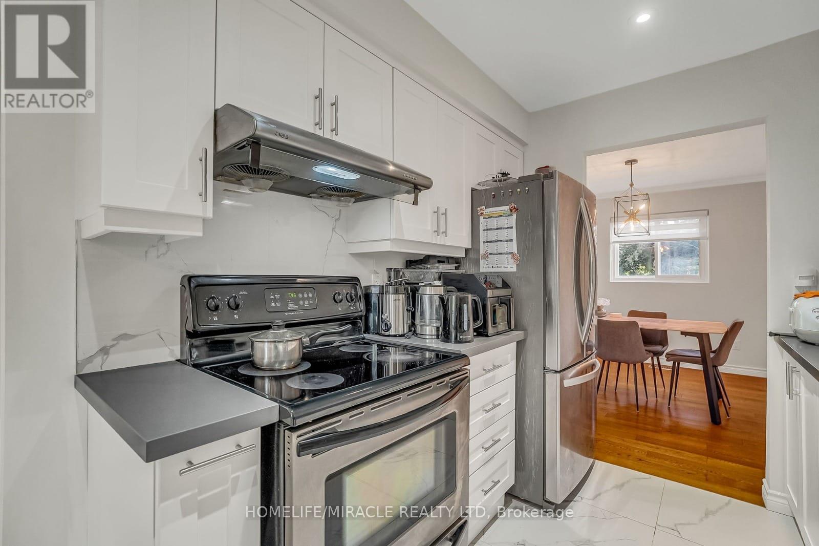 102 Micmac Crescent, Toronto (Pleasant View), Ontario  M2H 2K2 - Photo 18 - C12261538