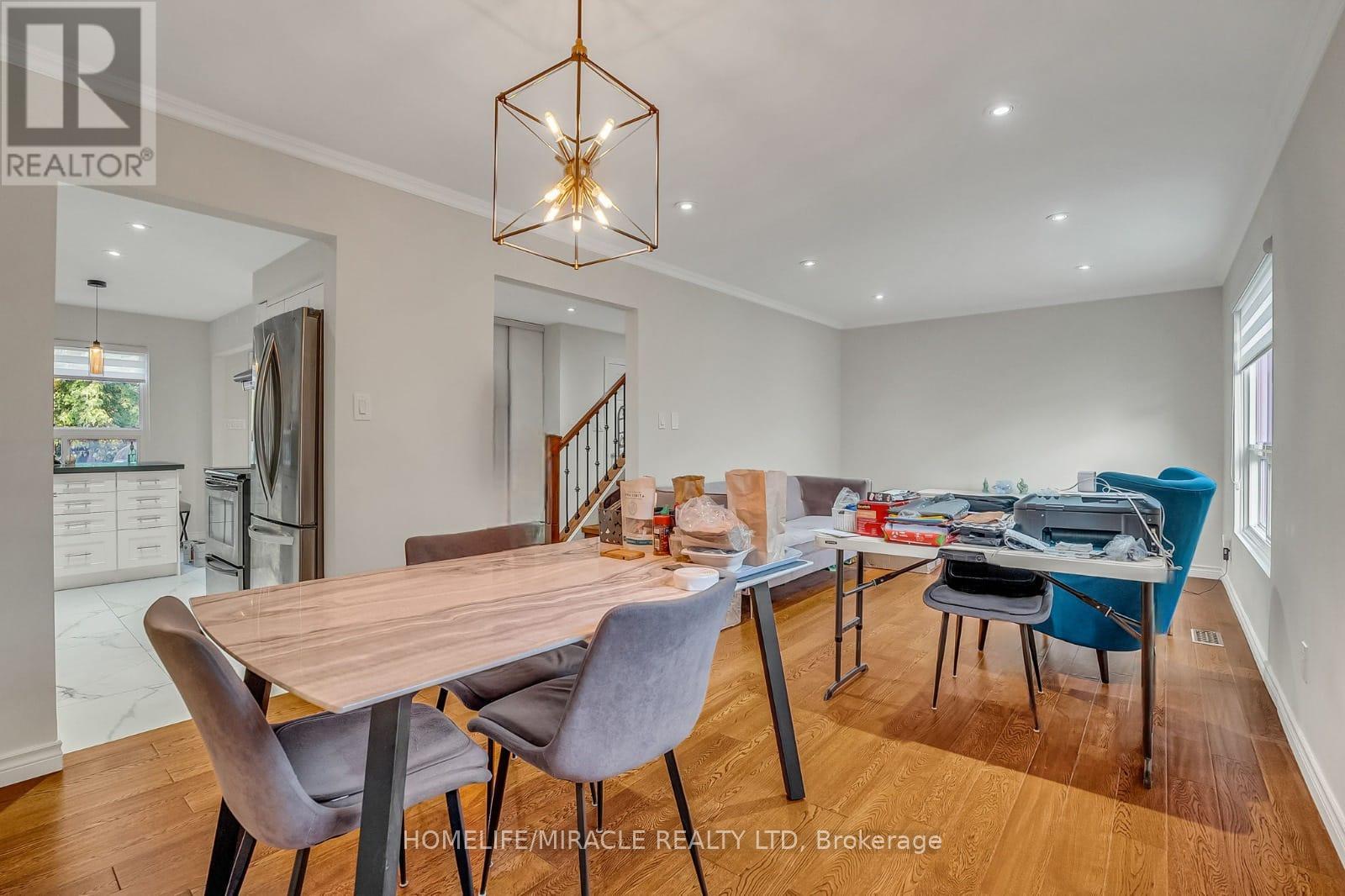 102 Micmac Crescent, Toronto (Pleasant View), Ontario  M2H 2K2 - Photo 19 - C12261538