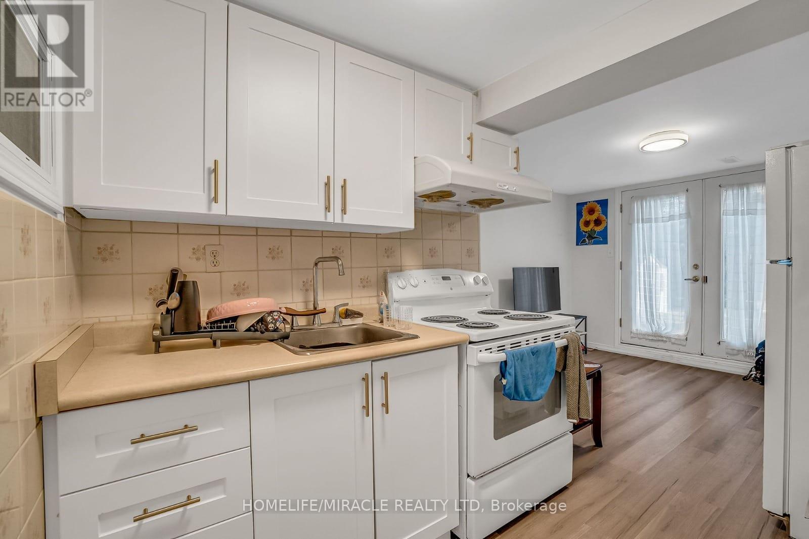 102 Micmac Crescent, Toronto (Pleasant View), Ontario  M2H 2K2 - Photo 23 - C12261538