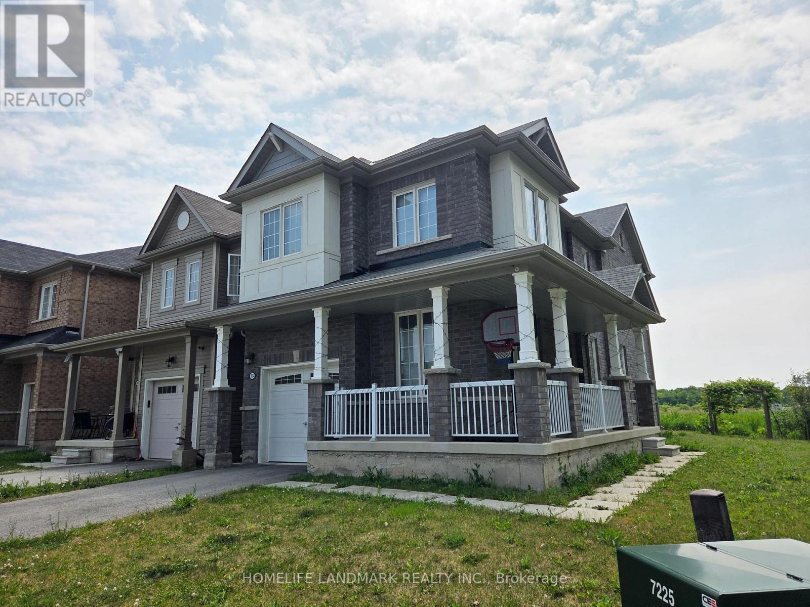 8834 Sourgum Avenue, Niagara Falls (Brown), Ontario  L2H 3S3 - Photo 1 - X12261567