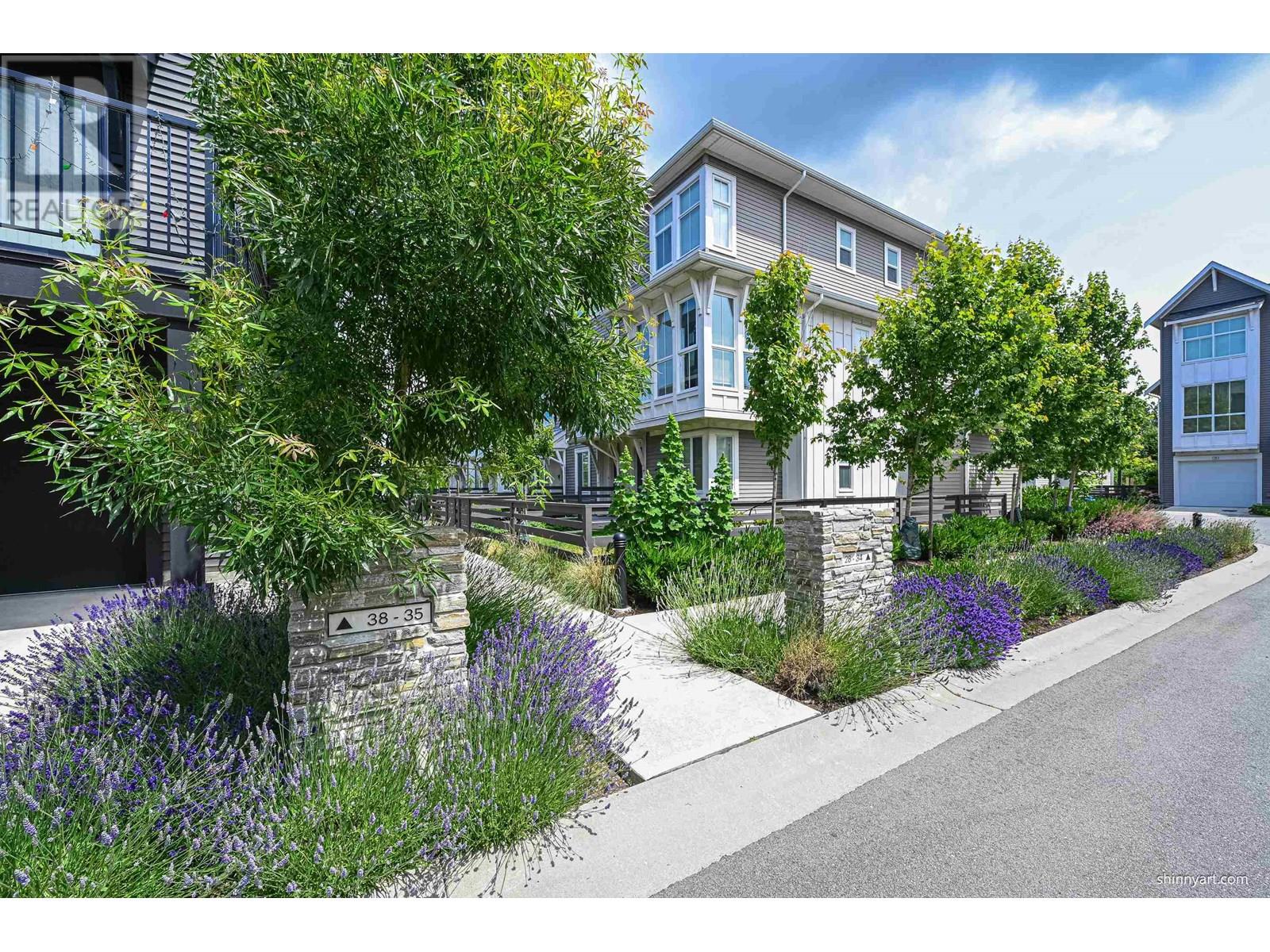Property at 37 4726 ORCA WAY image 5