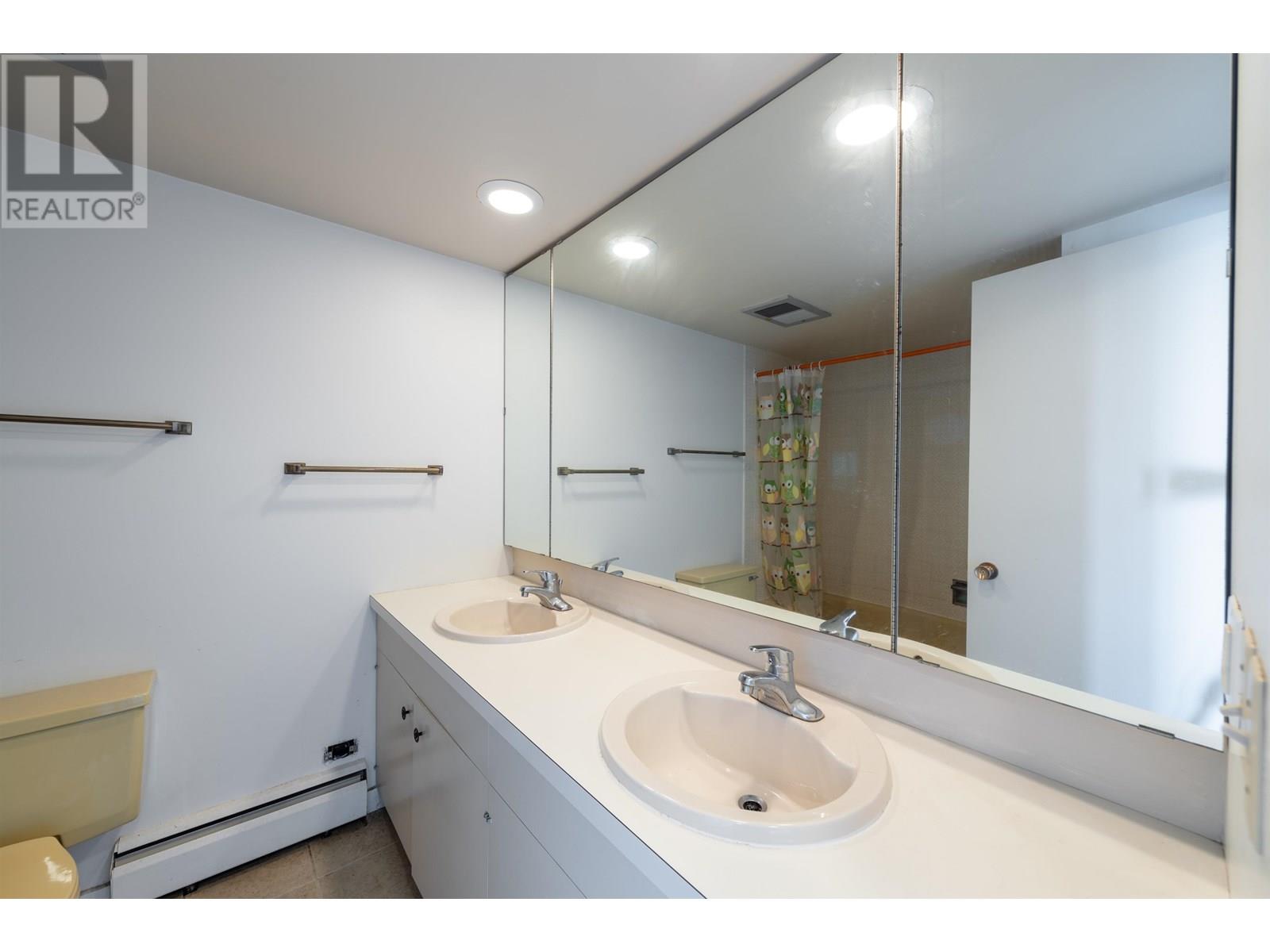 1028 Eyremount Drive, West Vancouver, British Columbia  V7S 2B3 - Photo 18 - R3022102