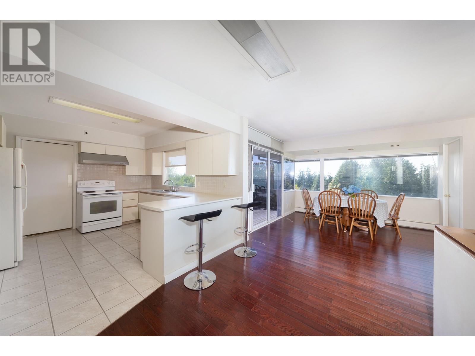 1028 Eyremount Drive, West Vancouver, British Columbia  V7S 2B3 - Photo 26 - R3022102