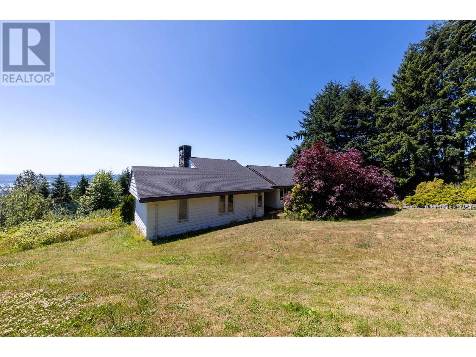 1028 Eyremount Drive, West Vancouver, British Columbia  V7S 2B3 - Photo 9 - R3022102