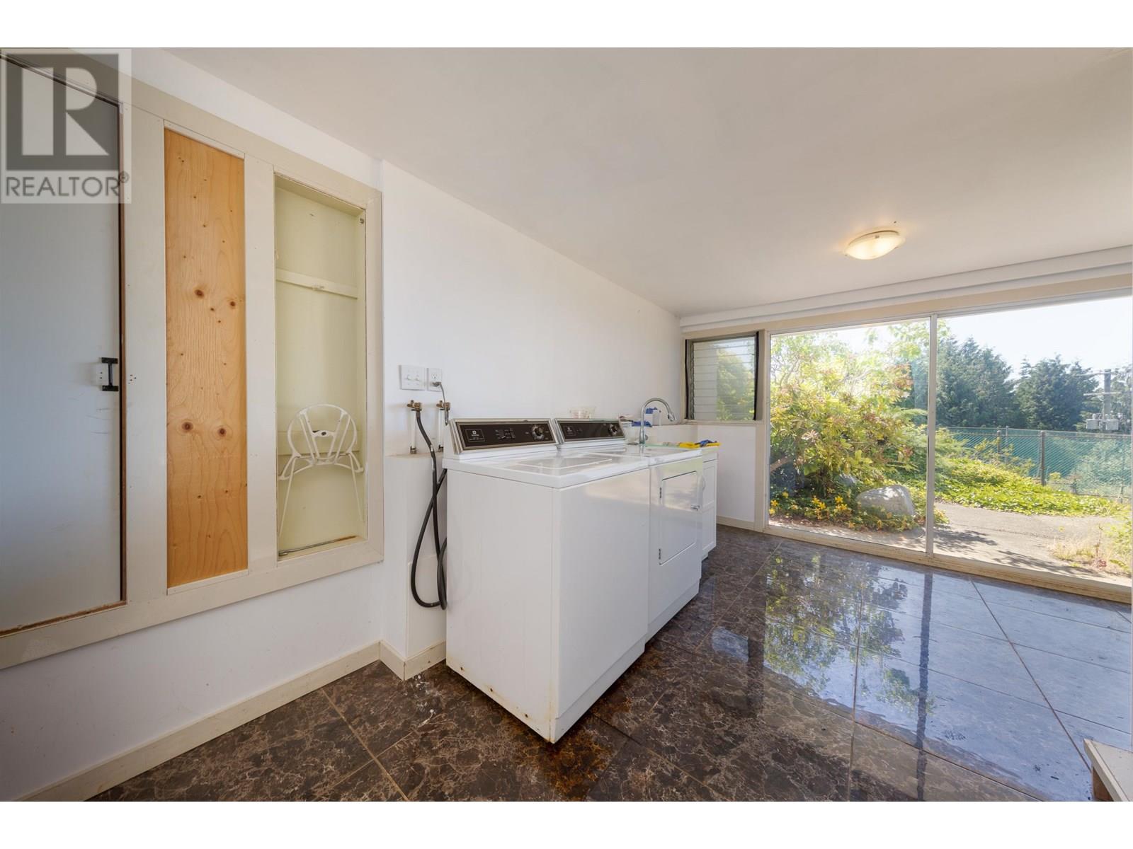 1028 Eyremount Drive, West Vancouver, British Columbia  V7S 2B3 - Photo 37 - R3022102