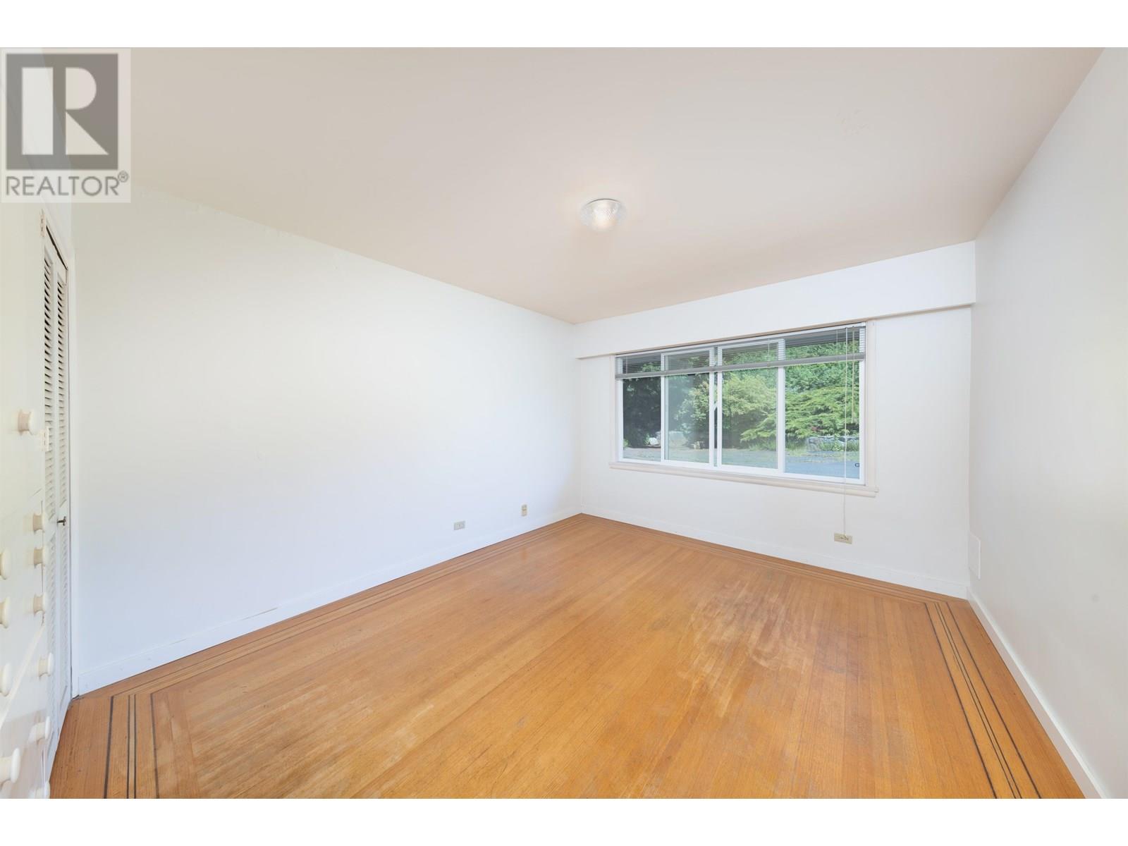 1028 Eyremount Drive, West Vancouver, British Columbia  V7S 2B3 - Photo 27 - R3022102