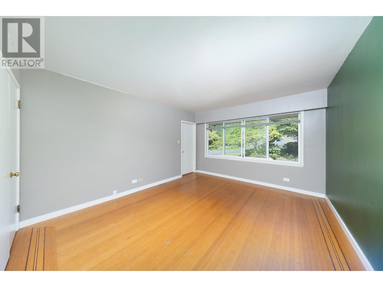 1028 Eyremount Drive, West Vancouver, British Columbia  V7S 2B3 - Photo 33 - R3022102