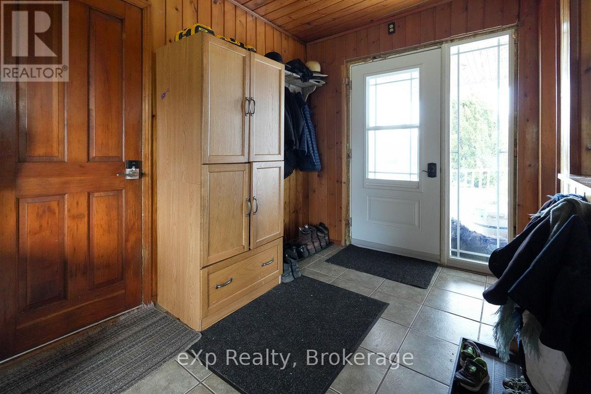 522357 Concession 12 Ndr, West Grey, Ontario  N0G 1S0 - Photo 21 - X12102310
