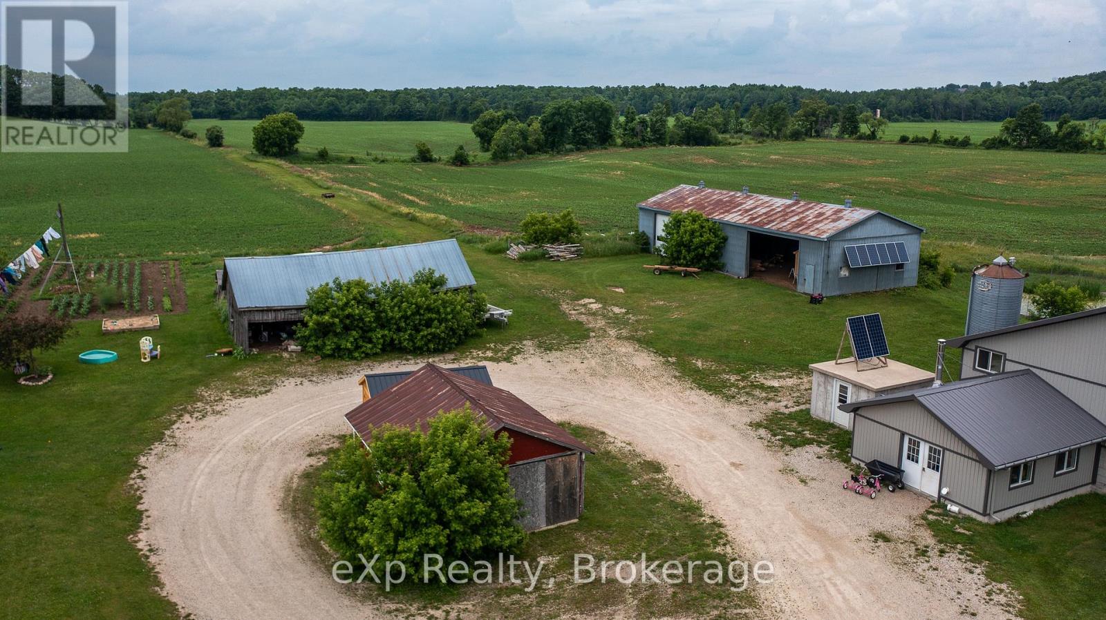 522357 Concession 12 Ndr, West Grey, Ontario  N0G 1S0 - Photo 7 - X12102310