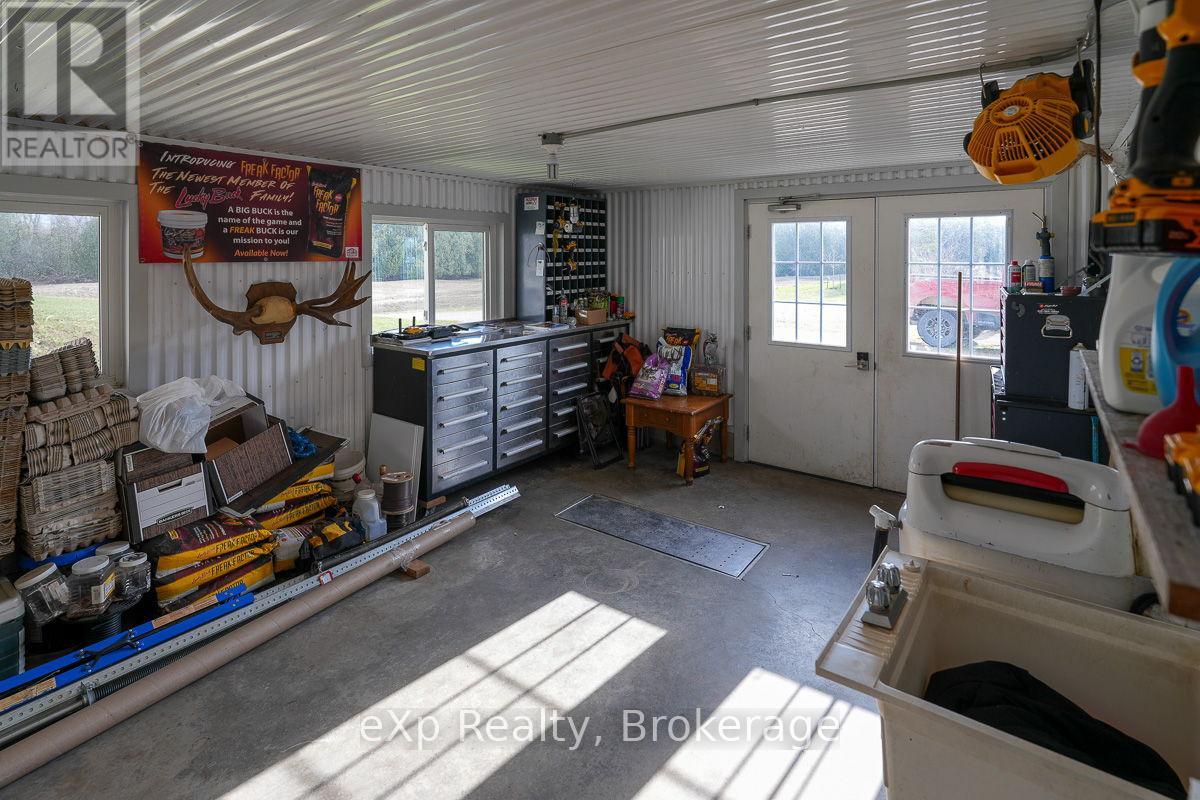 522357 Concession 12 Ndr, West Grey, Ontario  N0G 1S0 - Photo 8 - X12102310