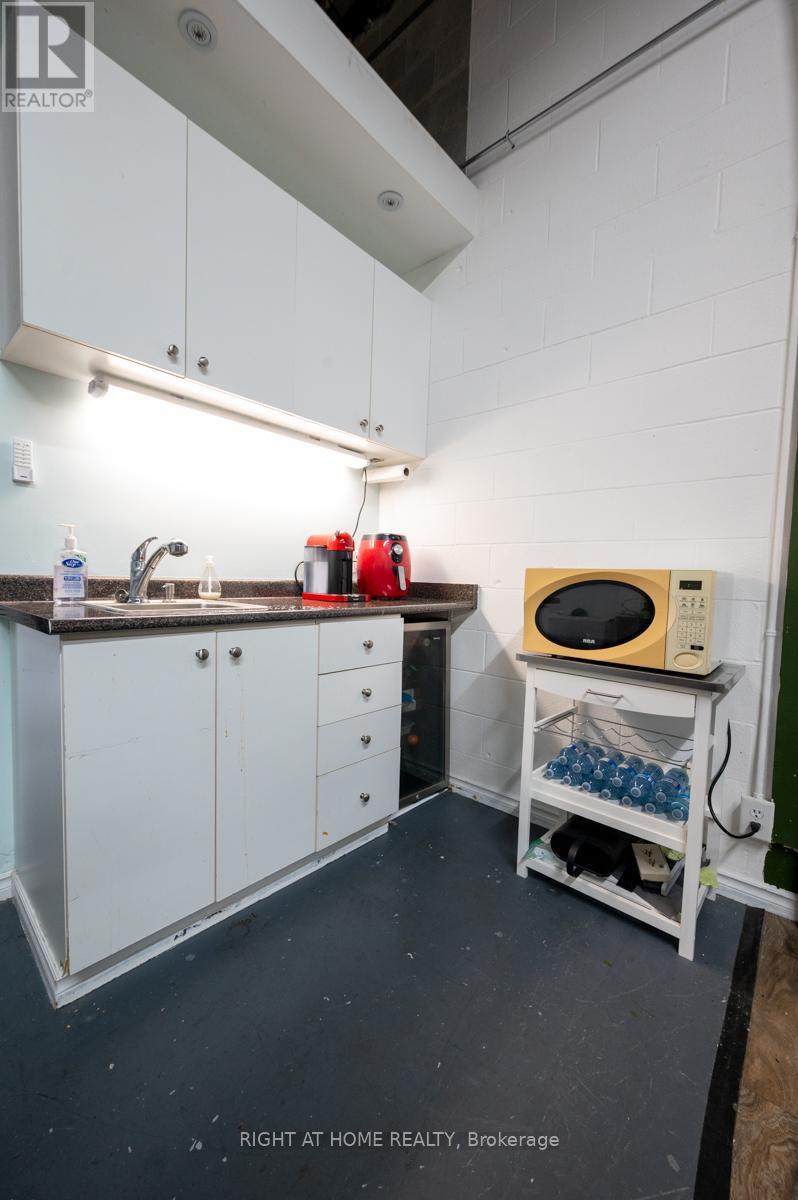 257 - 1885 Clements Road, Pickering (Brock Industrial), Ontario  L1W 3V4 - Photo 8 - E12261591