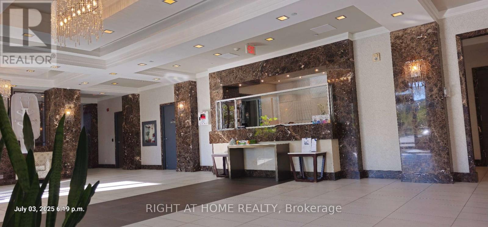 Property at 1007 - 376 HIGHWAY 7 E image 3