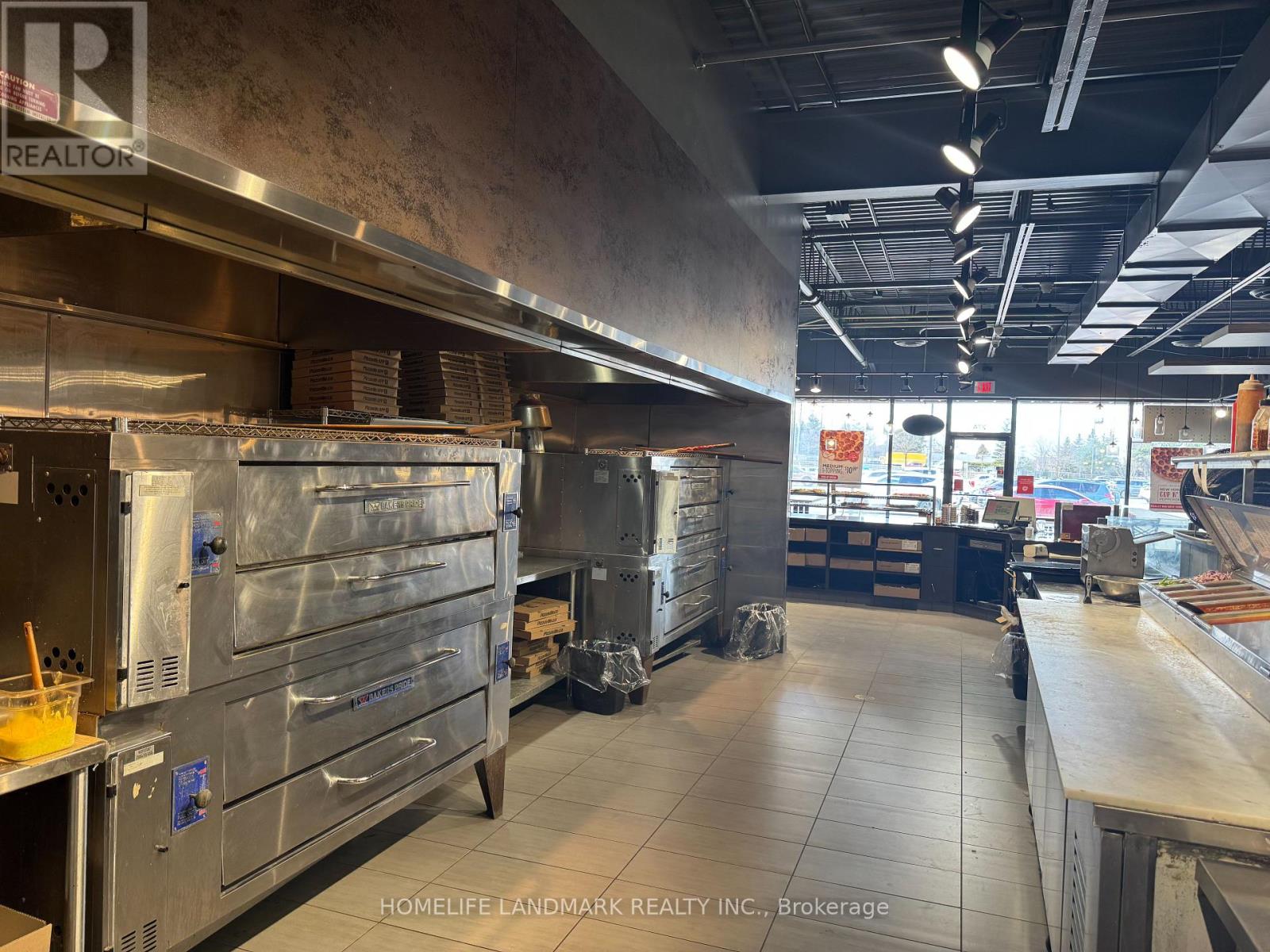 27a - 1111 Davis Drive, Newmarket (Newmarket Industrial Park), Ontario  L3Y 8X2 - Photo 4 - N12261593