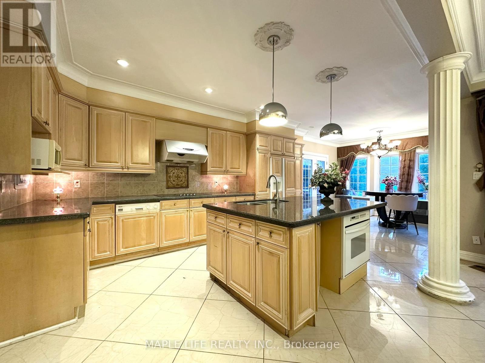 Property at 47 AVA CRESCENT image 5