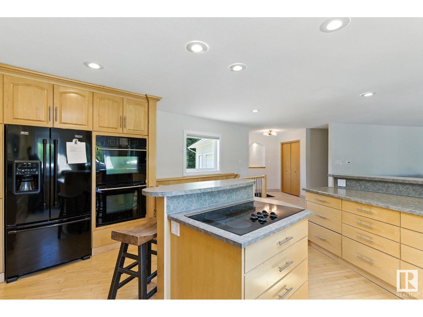 Property at #277 52514 RGE ROAD 223 image 2