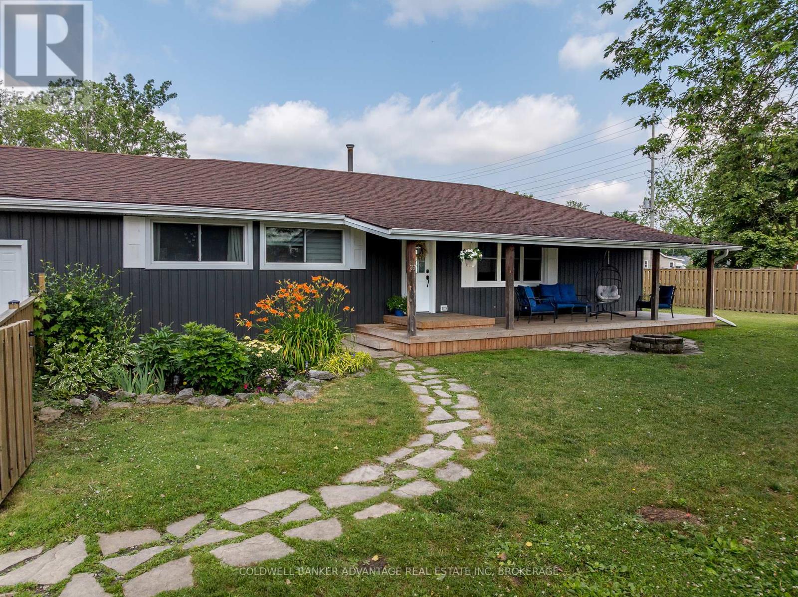Property at 367 GRANDVIEW ROAD image 2