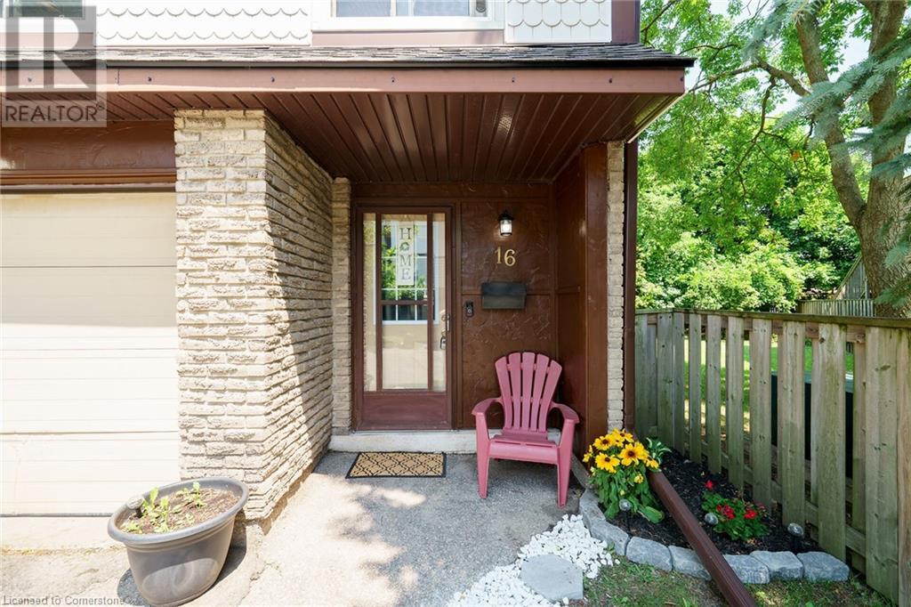 Property at 80 OLD COUNTRY Drive Unit# 16 image 4